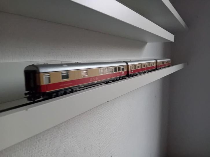 3 MARKLIN wagons van vermoedelijk DB,1 DSG 1 DB 1 T.U.E, Hobby en Vrije tijd, Modeltreinen | H0, Gebruikt, Wagon, Wisselstroom