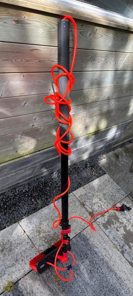 Telescopische wasborstel, Tuin en Terras, Overige Tuin en Terras, Zo goed als nieuw, Ophalen