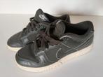 Nike Dunk - Maat 37,5 - Donkergroen - Zo goed als nieuw!, Kleding | Dames, Schoenen, Ophalen of Verzenden, Zo goed als nieuw, Groen