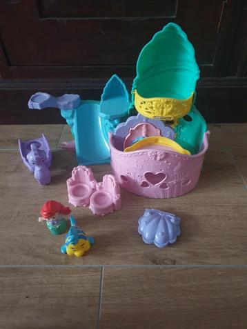 Little people kasteel / grot kleine zeemeermin Ariel beschikbaar voor biedingen