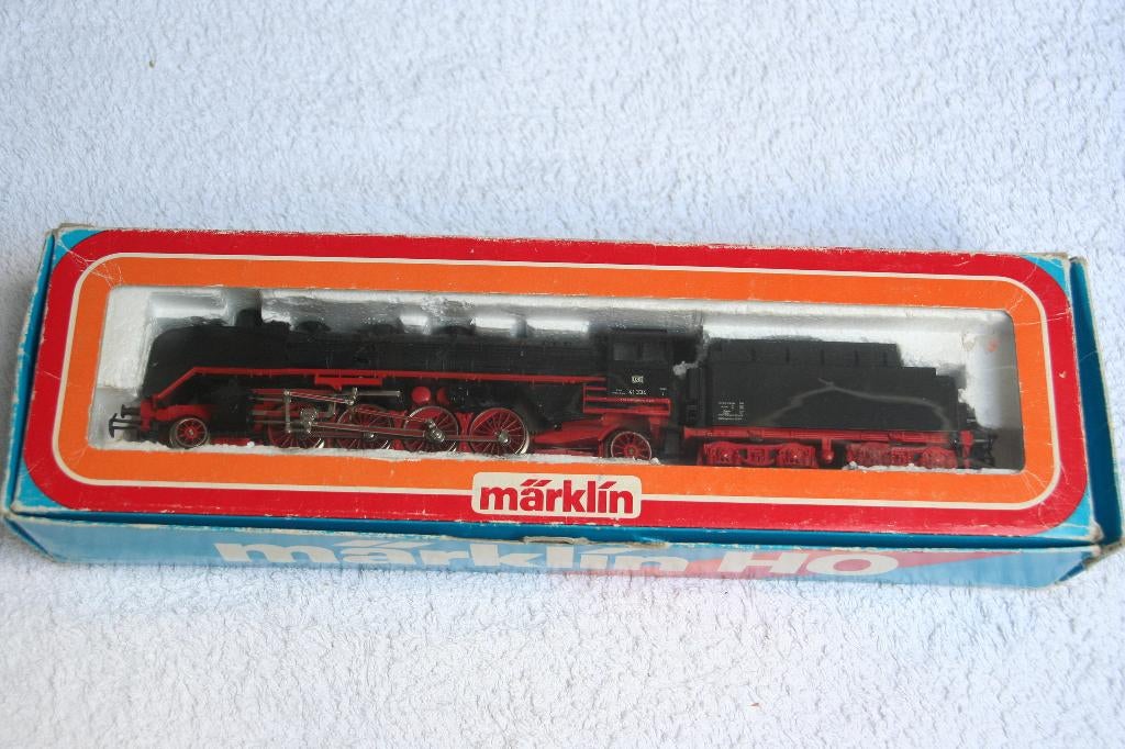 Märklin HO 3082 ''Stoomlocomotief met tender BR 41 van de DB, Wisselstroom, Locomotief, Ophalen of Verzenden, Zo goed als nieuw