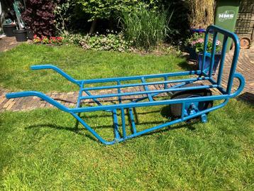 Sterke platte lange kruiwagen ramenwagen - Zie alle foto’s  beschikbaar voor biedingen