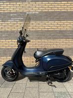 Vespa Sprint 2017, Fietsen en Brommers, Scooters | Vespa, Ophalen, Gebruikt, Overige modellen, Benzine