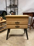 Vintage naaikastje met klep en lades, Ophalen, Gebruikt