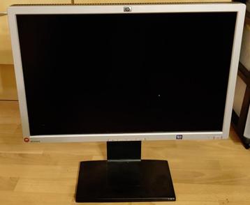 HP LP2465 - 24 inch monitor  2 X DVI 4-7 beschikbaar voor biedingen