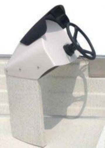 STUURCONSOLE MET WINDSCHERM MET STUURINRICHTING beschikbaar voor biedingen