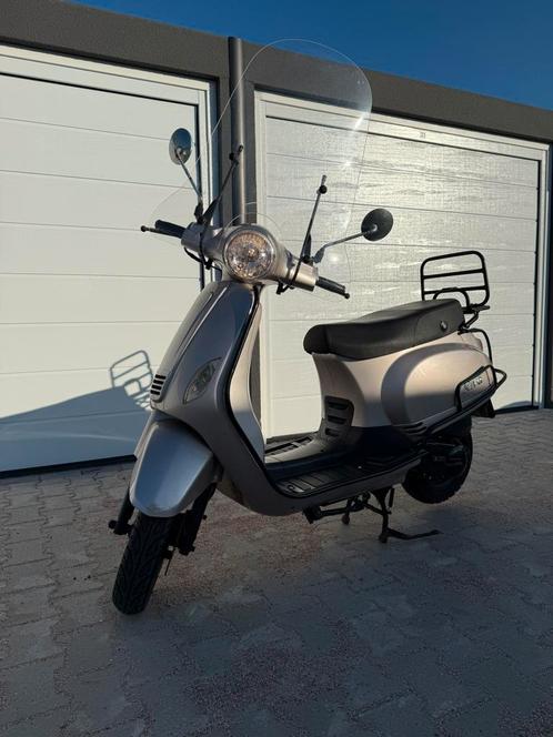 BTC RIVA full option, Fietsen en Brommers, Snorfietsen en Snorscooters, Gebruikt, Benzine, Ophalen