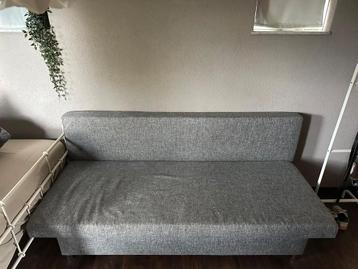 Z.g.a.n slaapbank te koop. beschikbaar voor biedingen