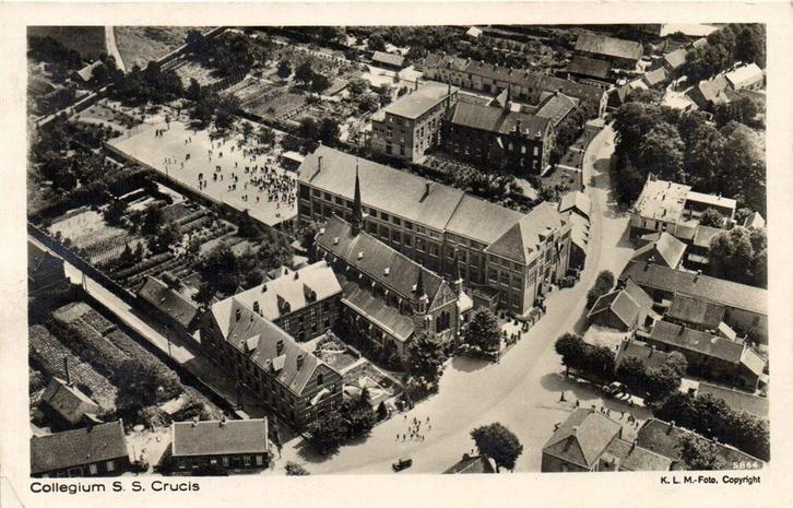Collegium S.S. Crucis - Uden - luchtfoto - B-keus - 1923 gel, Verzamelen, Ansichtkaarten | Nederland, Ongelopen, Noord-Brabant