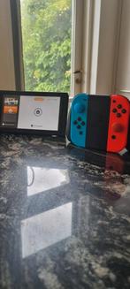 Nintendo switch bundel, Spelcomputers en Games, Spelcomputers | Nintendo Switch, Ophalen, Zo goed als nieuw, Met 1 controller