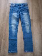 Stoere blauwe lange spijkerbroek maat 158, Broek, Ophalen of Verzenden, Zo goed als nieuw, Scapino