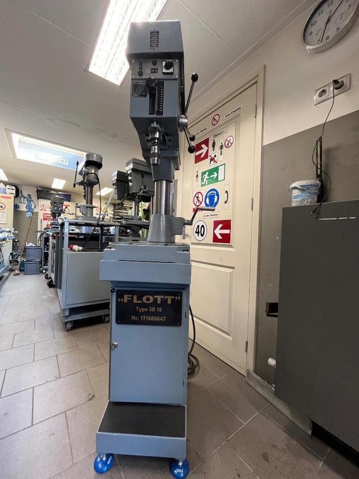 kolomboormachine flott sb16 als nieuw, Doe-het-zelf en Verbouw, Gereedschap | Boormachines, Zo goed als nieuw, Kolomboormachine