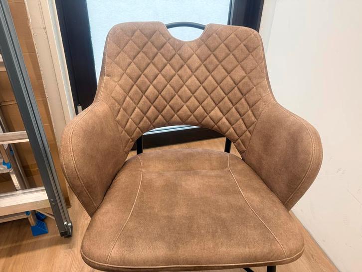 Eetkamerstoel met armleuningen, Antiek en Kunst, Antiek | Meubels | Stoelen en Banken, Ophalen