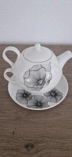 Salt and Pepper tea for one, Huis en Inrichting, Keuken | Servies, Ophalen of Verzenden, Zo goed als nieuw, Overige stijlen, Kop(pen) en/of Schotel(s)