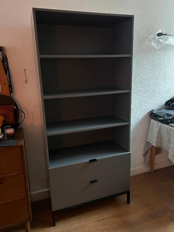 Marcell kast - Grijs - Made com, Huis en Inrichting, Kasten | Ladekasten, Gebruikt, 150 tot 200 cm, 50 tot 100 cm, 25 tot 50 cm