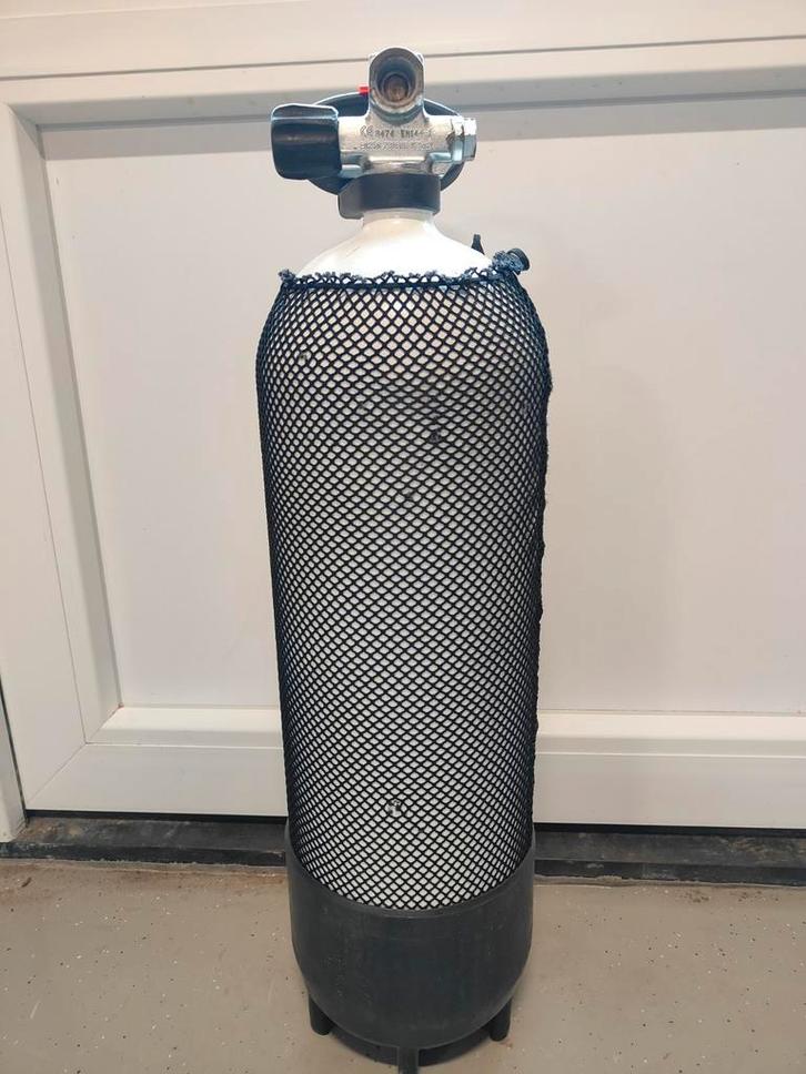 Duikfles 10 Liter / 200 bar, Watersport en Boten, Duiken, Zo goed als nieuw, Duikfles, Ophalen