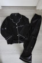 Nieuw Satijnen pyjama zwart M, Kleding | Dames, Pyjama's, Ophalen of Verzenden, Nieuw, Maat 38/40 (M)