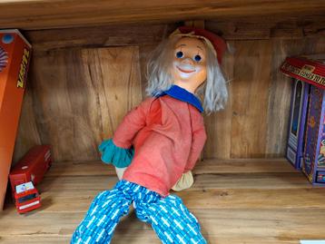 Oude pop ca 60 cm beschikbaar voor biedingen