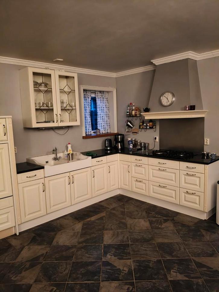 Complete keuken met vaatwasser, Huis en Inrichting, Keuken | Complete keukens, Gebruikt, Hoekkeuken, Ophalen of Verzenden