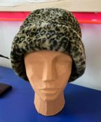 Imitatie bontmuts, dierenprint, zwart gevoerd Bijenkorf, Kleding | Heren, Mutsen, Sjaals en Handschoenen, Bijenkorf, Nieuw, Overige maten