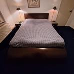 Gratis tweepersoonsbed met nachtkastjes, Ophalen, Gebruikt, Bruin, 210 cm