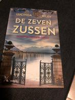 Lucinda Riley-De zeven zussen, Boeken, Zo goed als nieuw, Verzenden