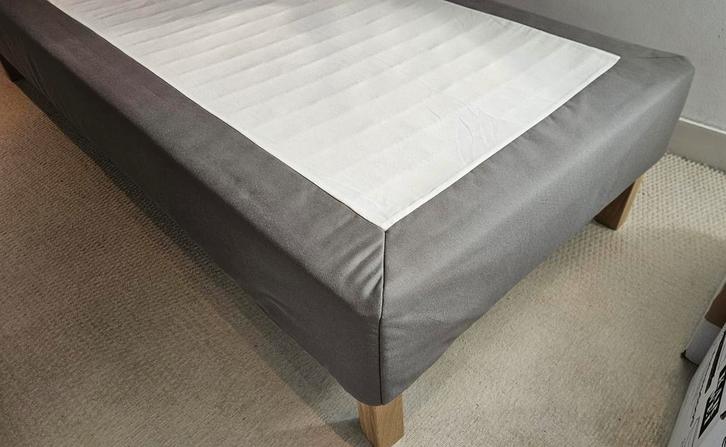 1 pers. boxspring 90x200, Ikea Espevar, compleet met matras, Huis en Inrichting, Slaapkamer | Boxsprings, Zo goed als nieuw, 90 cm