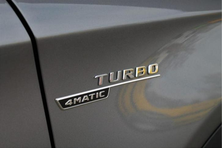 AMG turbo 4 matic embleem V8 biturbo C63 S w205 GLC CLA w213, Auto-onderdelen, Carrosserie en Plaatwerk, Mercedes-Benz, Links