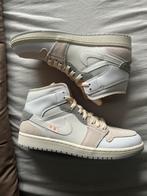 Nike air jordan 1 mid 42, Ophalen of Verzenden, Zo goed als nieuw