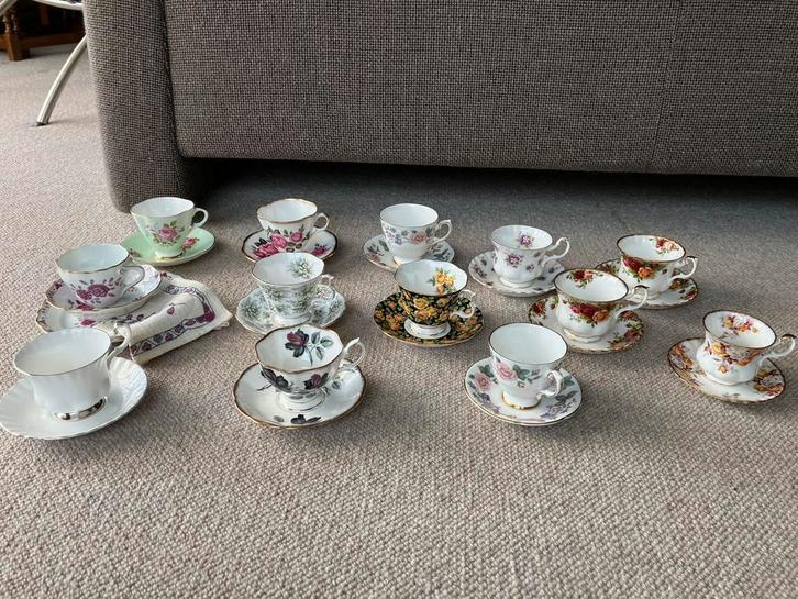 Diverse vintage kop en schotels Royal Albert en Imperial, Antiek en Kunst, Antiek | Porselein, Ophalen