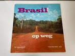 C431 Vinyl LP Brasil op weg in Melodias Pater Ben Strik, Ophalen of Verzenden, Gebruikt, Streekmuziek