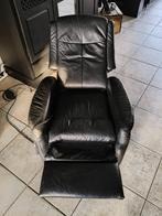 Nette zwart leren Sta-op/Relaxfauteuil, Ophalen, Gebruikt
