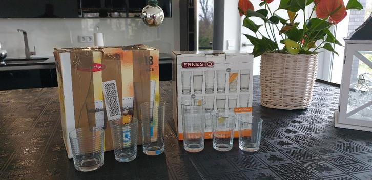 Glasservies 18 delig (2 stuks) nieuw, Verzamelen, Glas en Borrelglaasjes, Nieuw, Overige typen, Ophalen of Verzenden