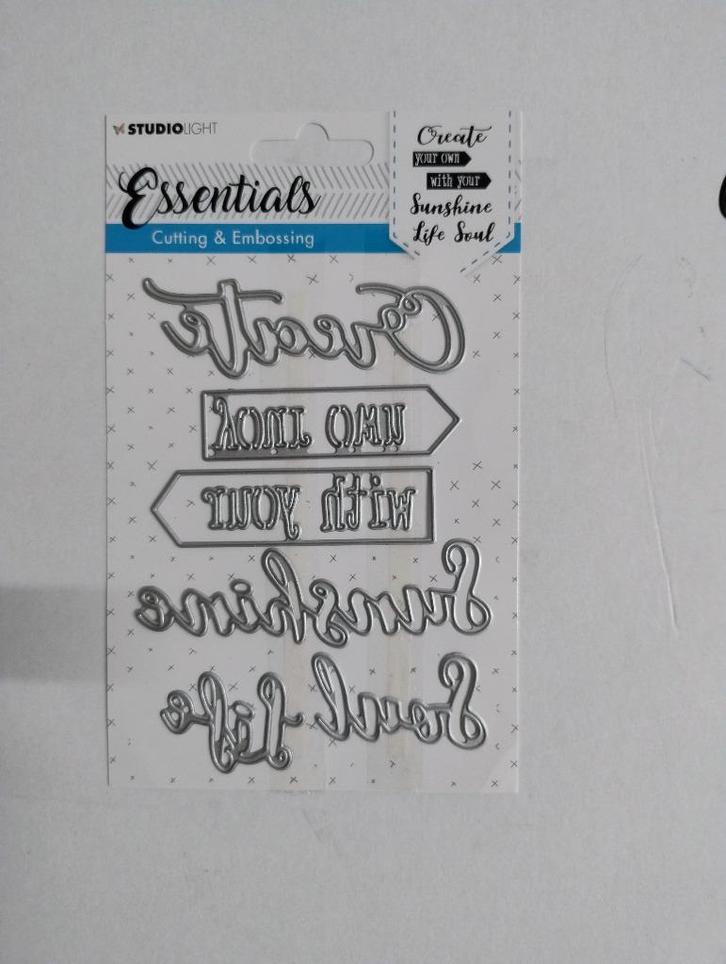 Studio Light Essentials SL284, Hobby en Vrije tijd, Kaarten | Zelf maken, Zo goed als nieuw, Pons of Mal, Overige thema's, Ophalen of Verzenden