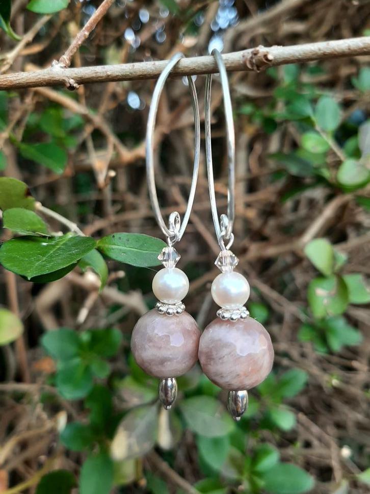 Oorbellen Into The Moon maansteen-shellparel zilver, Sieraden, Tassen en Uiterlijk, Edelstenen, Nieuw, Ophalen