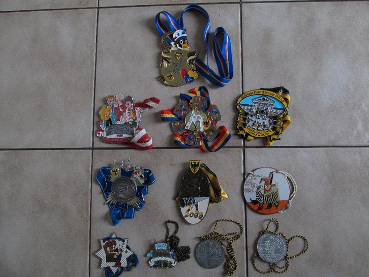 Carnaval Aken: 11 verschillende orde’s /medailles., Postzegels en Munten, Penningen en Medailles, Overige materialen, Buitenland