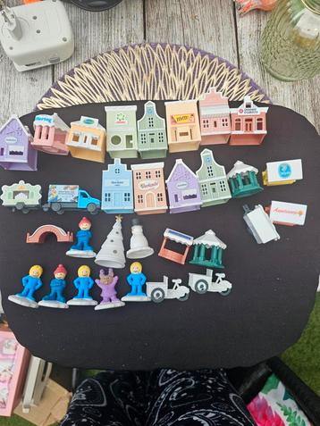 Miniatuur Huisjes en Figuurtjes Verzameling beschikbaar voor biedingen