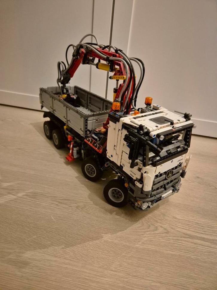 LEGO Technic Mercedes-Benz Arocs 42043, Kinderen en Baby's, Speelgoed | Bouwstenen, Zo goed als nieuw, Overige merken, Ophalen of Verzenden