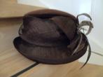 Dames bruine hoed maat 57, 56 of 57 cm (M, 7 of 7⅛ inch), Hoed, Ophalen of Verzenden, Zo goed als nieuw