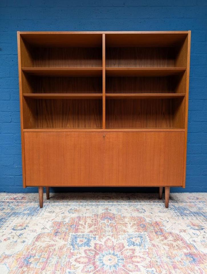 Vintage wandkast, jaren 60, Deens design van Hundevad, Verzamelen, Retro, Huis en Inrichting, Ophalen