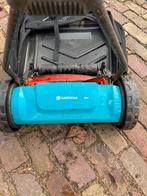 Gardena 330 Handgrasmaaier met Opvangbak, Gebruikt, Handgrasmaaier, Ophalen of Verzenden, Opvangzak
