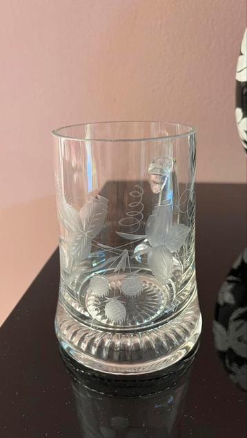 Bierpul kristal beschikbaar voor biedingen
