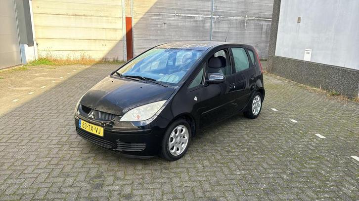Mitsubishi Colt 1.3 Invite 107.000 NAP AUTOMAAT AIRCO ZWART, Auto's, Mitsubishi, Particulier, Te koop, Colt, ABS, Airbags, Airconditioning