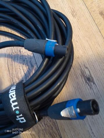 Kabel 15 meter lang speakon stekers beschikbaar voor biedingen
