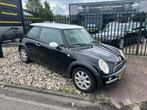 Mini Cooper One  1.6 16V, Voorwielaandrijving, 15 km/l, 4 cilinders, 4 stoelen