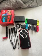 Nintendo Switch OLED Originele Doos met 4 controllers & meer, Ophalen of Verzenden, Zo goed als nieuw, Met 3 controllers of meer