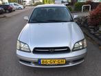 Subaru Legacy 2.0 GL AUT AWD 2001 Grijs, Origineel Nederlands, Te koop, Zilver of Grijs, 5 stoelen