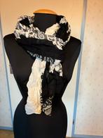 142 Expresso sjaal in zwart/ecru, Expresso, Verzenden, Zo goed als nieuw, Sjaal