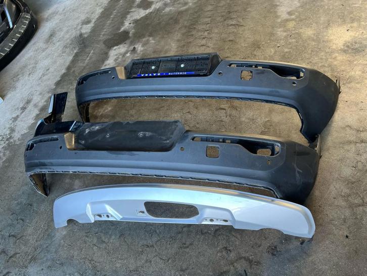 achterbumper xc40 pdc 31449333 hoek links 31449336 diffuser, Auto-onderdelen, Carrosserie en Plaatwerk, Bumper, Volvo, Achter