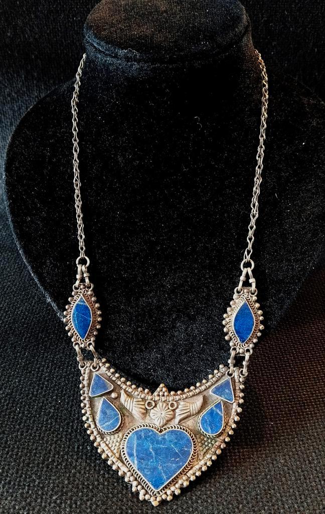 Antieke etnische berber zilver en Lapis Lazuli steen ketting, Sieraden, Tassen en Uiterlijk, Antieke sieraden, Ketting, Zilver